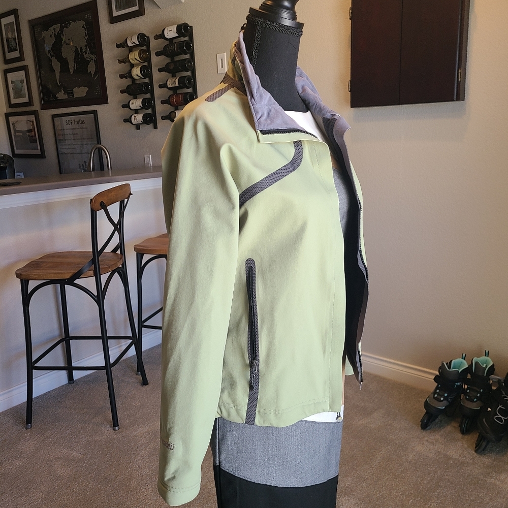 Ski Jacket - Picture 13 of 14